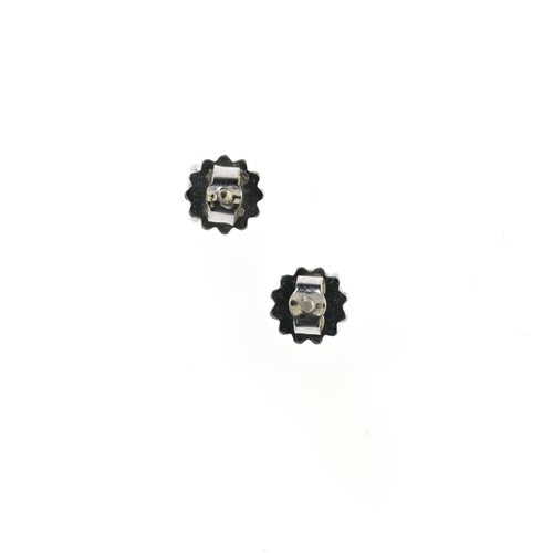 97 - A pair of 18ct gold brilliant-cut diamond single-stone stud earrings, estimated total diamond weight... 