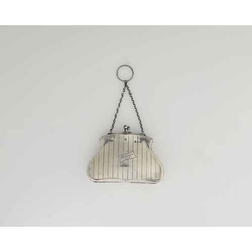 109 - A silver purse, on chain, engine turned stripe design inscribed 'M Robinson 1918', 11.5cm wide