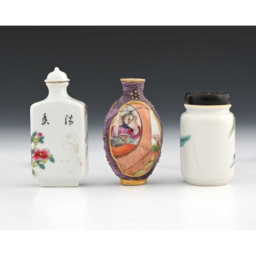 383 - Three Chinese porcelain snuff bottles, including a famille verte cylindrical form example with hardw... 