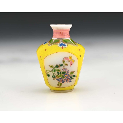 392 - A Chinese Guyue Xuan enamelled glass snuff bottle, yellow ground Qianlong style, square section shou... 