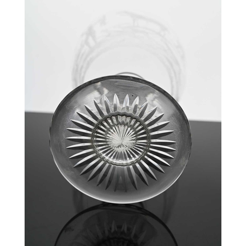 468 - A large 19th century Stourbridge etched glass pedestal bowl, decorated in the round with huntsman wi... 