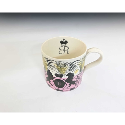 569 - Eric Ravilious for Wedgwood, an Elizabeth II commemorative Coronation mug, 1953, pink border, 10cm h... 