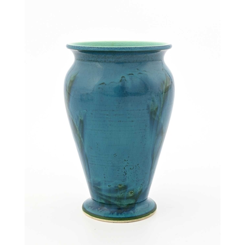 605 - Ruskin Pottery, a Souffle glazed vase, circa 1901, shouldered form, painted seaweed design on a turq... 