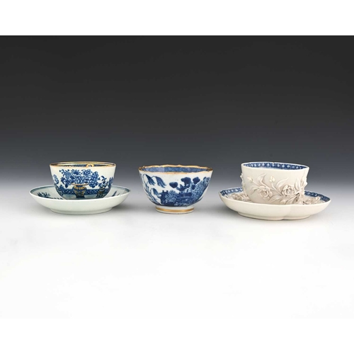 740 - English blue and white porcelain tea ware including Worcester, a soft paste florally encrusted quatr... 