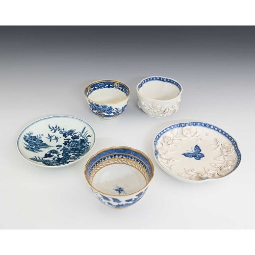 740 - English blue and white porcelain tea ware including Worcester, a soft paste florally encrusted quatr... 