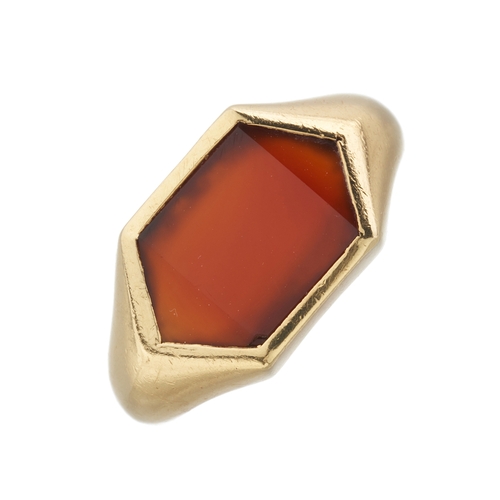 137 - An 18ct gold carnelian cabochon signet ring, hallmarks for 18ct gold, ring size I1/2, 5.6g