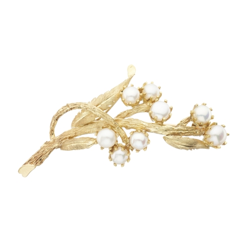 212 - An 18ct gold cultured pearl floral spray brooch, stamped 18k, length 5.5cm, 8.4g