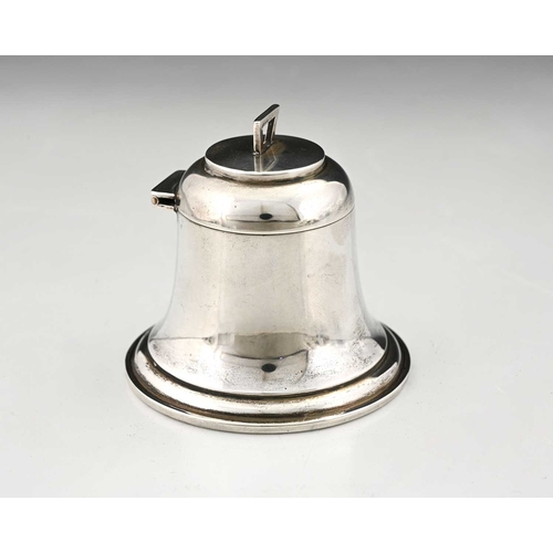 148 - A George V silver novelty inkwell, modelled in the form of a bell, the hinged cover opening to revea... 