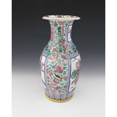 411 - A Chinese famille rose vase, shouldered form with lizard moulded neck and dog handles, decorated wit... 