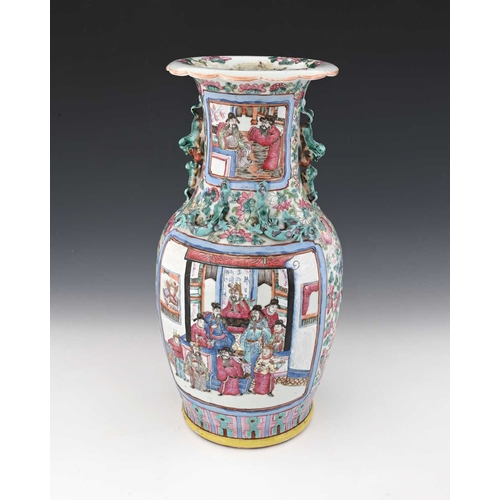 411 - A Chinese famille rose vase, shouldered form with lizard moulded neck and dog handles, decorated wit... 