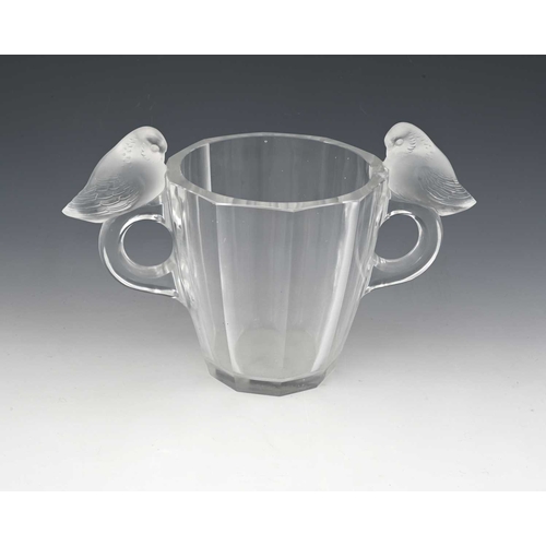 663 - Rene Lalique, a Deux Pigeons glass vase, model 1066, designed circa 1931, polished and frosted, etch... 