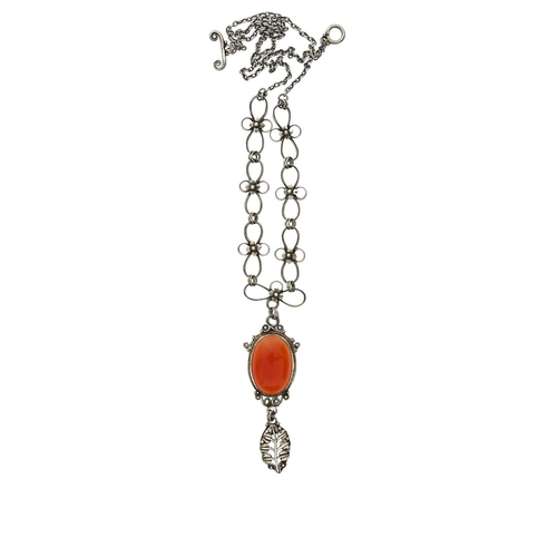 75 - Artificers Guild (attributed), an Arts and Craft silver and carnelian necklace, the quatrefoil petal... 