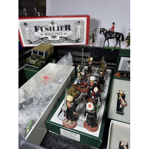 100 - Collection of boxed and unboxed painted metal figurines, Fusilier Miniatures, Queen's Birthday Parad... 