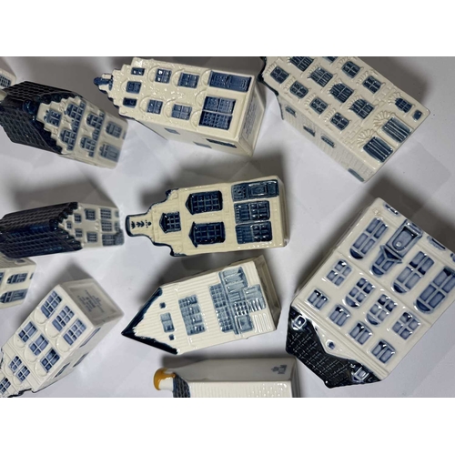 106 - A collection of KLM delft houses, Bols, Henkes, Rynbende (1 tray)