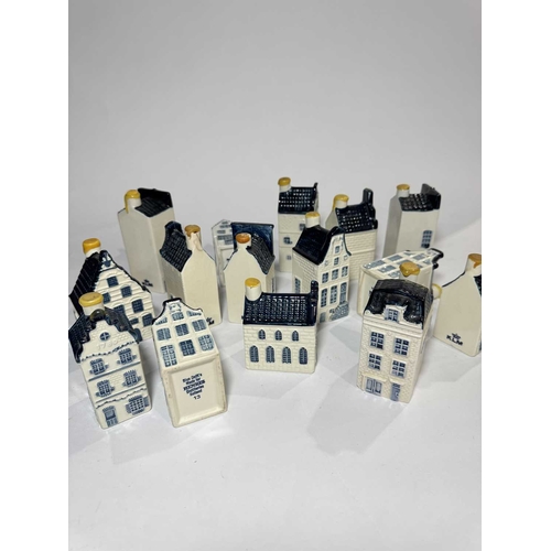 109 - A collection of KLM delft houses, Bols, Henkes (1 tray)