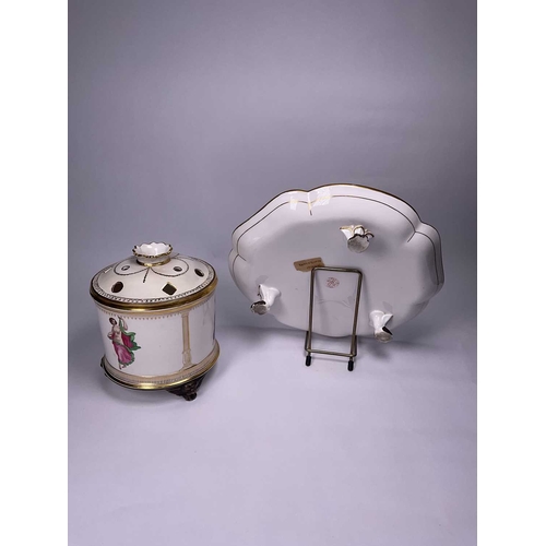 197 - A Worcester porcelain pot pourri jar and stand, c. 1860, cylindrical jar standing on three winged ma... 