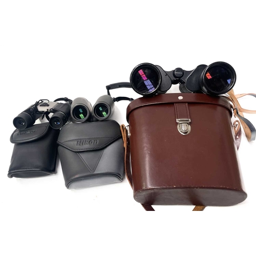 370 - Three pairs of binoculars: Carl Zeiss, Dekarem 10x50 in original leather case, Nikon 10x25, Minolta ... 