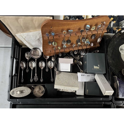 81 - A collection of watches and silver plated flatware, including a boxed set of Edwardian fruit spoons ... 