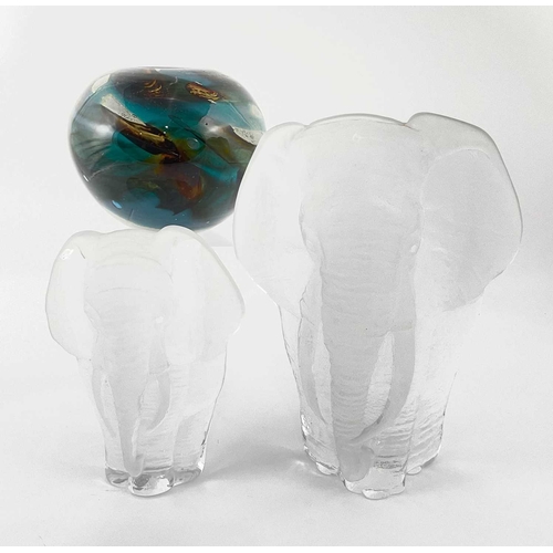 177 - Two Mats Jonasson elephant leaded glass paper weights, tallest measuring 21cm, with a small Medina 