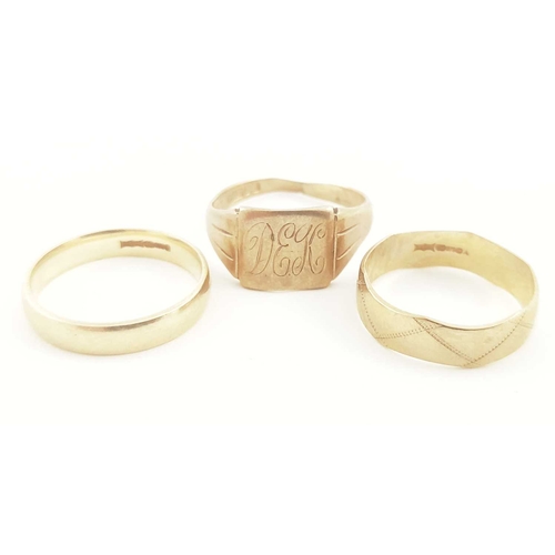 269 - Three 9ct gold rings, to include two band rings and a signet ring, hallmarks for London and Birmingh... 