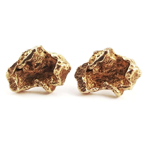 277 - A pair of 9ct gold nugget stud earrings, hallmarks for London, length 1.4cm, 4.2g