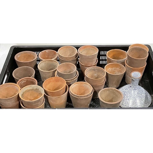 33 - WITHDRAWN

A collection of Sankey Bulwell terracotta hand-thrown terracotta pots, approx height 9-10... 