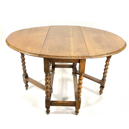 374 - An oak barley twist gate leg dropleaf table, height 76cm, length open 120cm, depth 92cm (1)