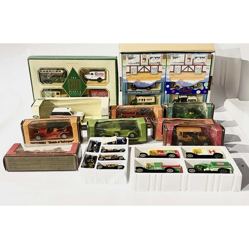 71 - A collection of diecast model cars and vehicles by Matchbox, Lesney, Lledo, majority boxed (1 tray)