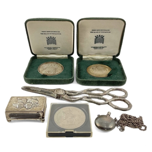 241 - Two Westminster silver proof coins with a commemorative five shillings coin, a early 20th century si... 