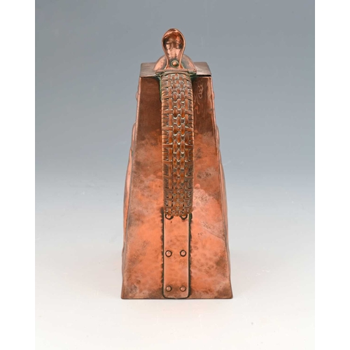 15 - Newlyn, an Arts and Crafts Cornish copper jug, tapered square section, planished and repousse decora... 