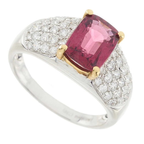 255 - An 18ct gold red spinel dress ring, with pave-set diamond sides, spinel estimated weight 2ct, estima... 