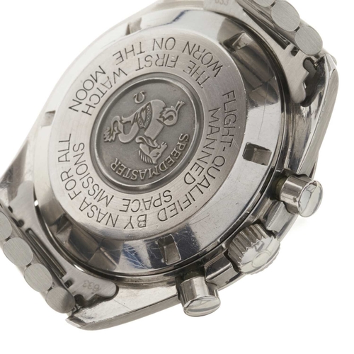 302 - 
Omega
A Speedmaster Professional Moonwatch bracelet watch
Case: Signed. Stainless steel. Case numbe... 