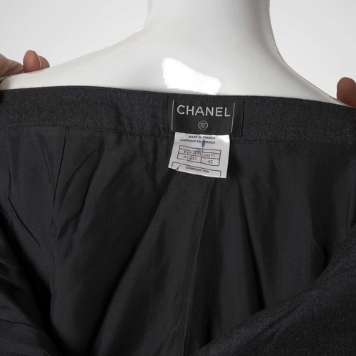 390 - Chanel, a pair of wide-leg wool/cashmere trousers, labelled Chanel, size 42 (UK 14)