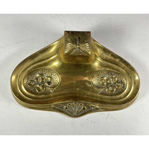 427 - A French Art Nouveau cast brass ink stand with glass inkwell, stamped to the underside stamped 'H.D.... 