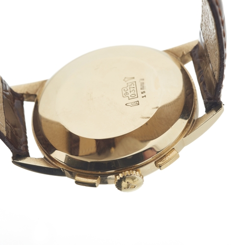 233 - 
Avia 
A chronograph wrist watch
Case: Unsigned. 9ct gold. Import hallmarks for London 1969. Numbere... 