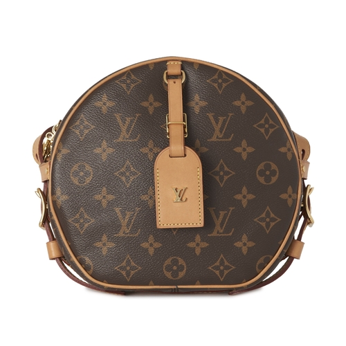 434 - Louis Vuitton, a monogram Boite Chapeau Souple MM handbag, with natural vachetta leather trim, gold-... 