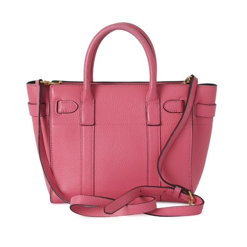 482 - Mulberry, a Zipped Bayswater handbag, designed with a pink leather exterior, with gold-tone hardware... 