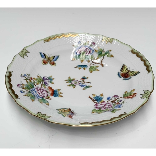 109 - A collection of continental ceramics, to include a Dresden tea cup and saucer painted with floral ga... 