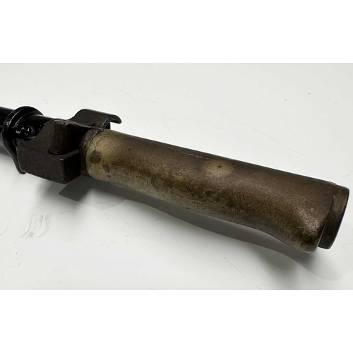 148 - A French WWI Lebel M1886/16 Epee bayonet, in a black enamel metal scabbard. 48cm long (1)