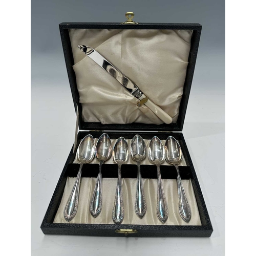 170 - A collection of silver and plated flatware to include: six silver Mappin and Webb cased coffee spoon... 