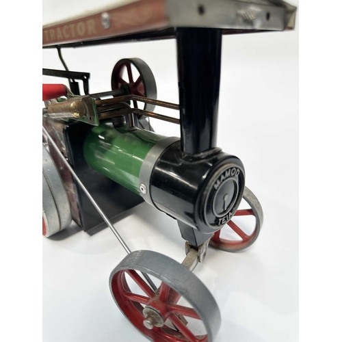 173 - A Mamod TE1A steam engine with drive stick/ steering rod l: 25.5cm, h: 17cm