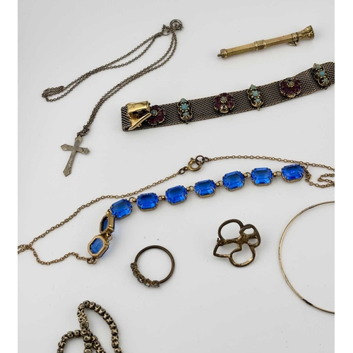338 - A selection of mainly late Victorian/early 20th century jewellery, to include a smokey quartz brooch... 
