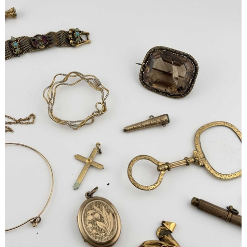 338 - A selection of mainly late Victorian/early 20th century jewellery, to include a smokey quartz brooch... 