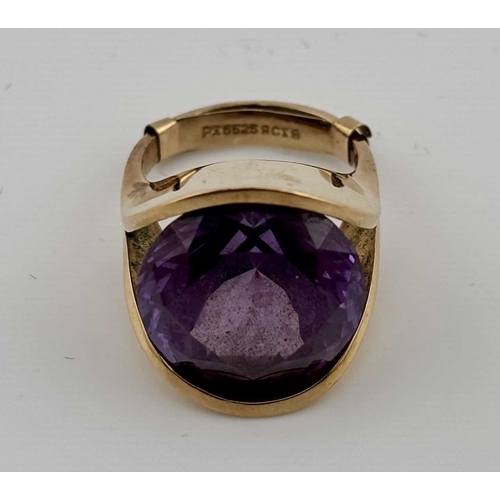 418 - A synthetic colour-change sapphire single-stone ring, with removable inner sizing band, stamped MEXI... 