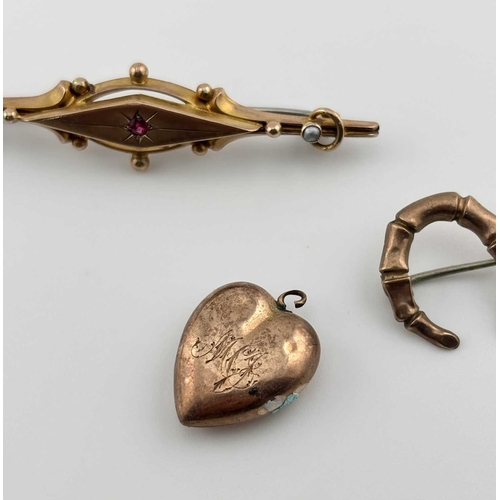 443 - A selection of mainly late 19th to early 20th century gold jewellery, to include an early 20th centu... 