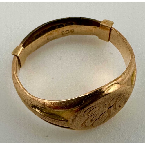 444 - A selection of mostly 9ct gold jewellery, to include and early 20th century 9ct gold signet ring, a ... 