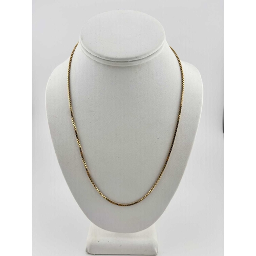 456 - A box-link chain necklace, Italian marks, stamped 750, length 50cm, 10.5g.