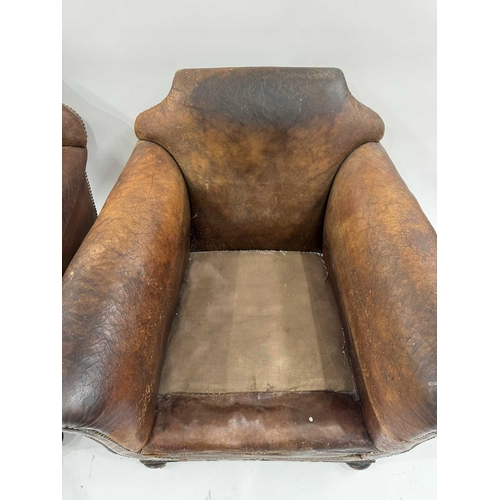 542 - An art deco brown leather three piece suite, low slung and deep seated, lyre shaped arms, with brass... 