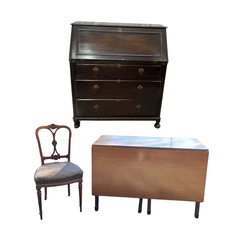 557 - A Georgian mahogany drop leaf dining table on square tapered legs, height 74cm, width 112cm, length ... 