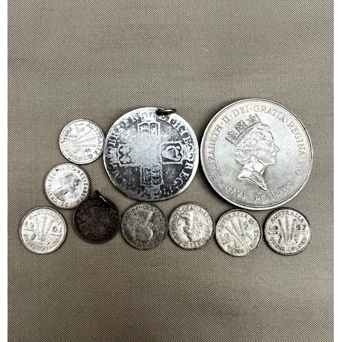 Queen Anne 1707 Half Crown, Silver Threepenny pieces & a £5 coin